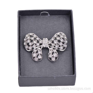 Zinc alloy casting bow-tie crystal broochNew
